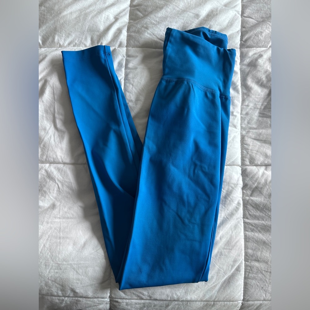 Brazil wear super compression leggings. Xs blue